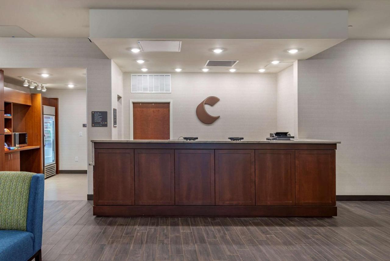Comfort Suites Newnan Buitenkant foto